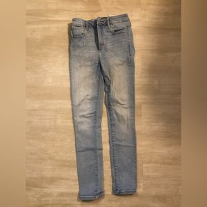 Abercrombie and Fitch light wash, Ultra High Rise, Super Skinny jeans